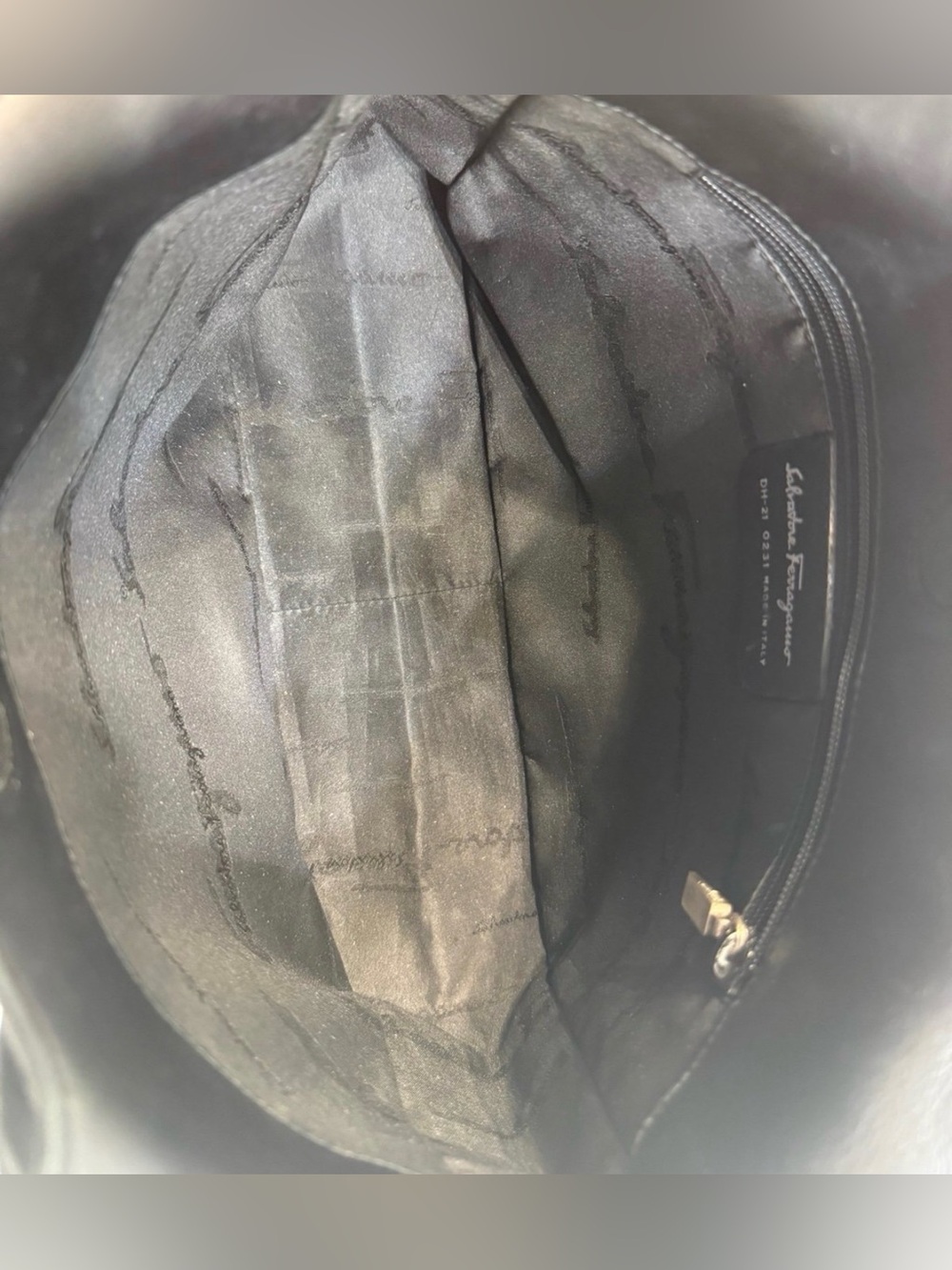 Authentic Ferragamo Black Soft Leather Hobo Tote Bag with Dual Outer Zips - Picture 8 of 12